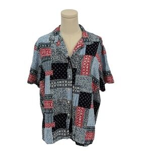 Villager Sport Blue, Red, & White Paisley Pattern Short Sleeve Shirt (Size XL)